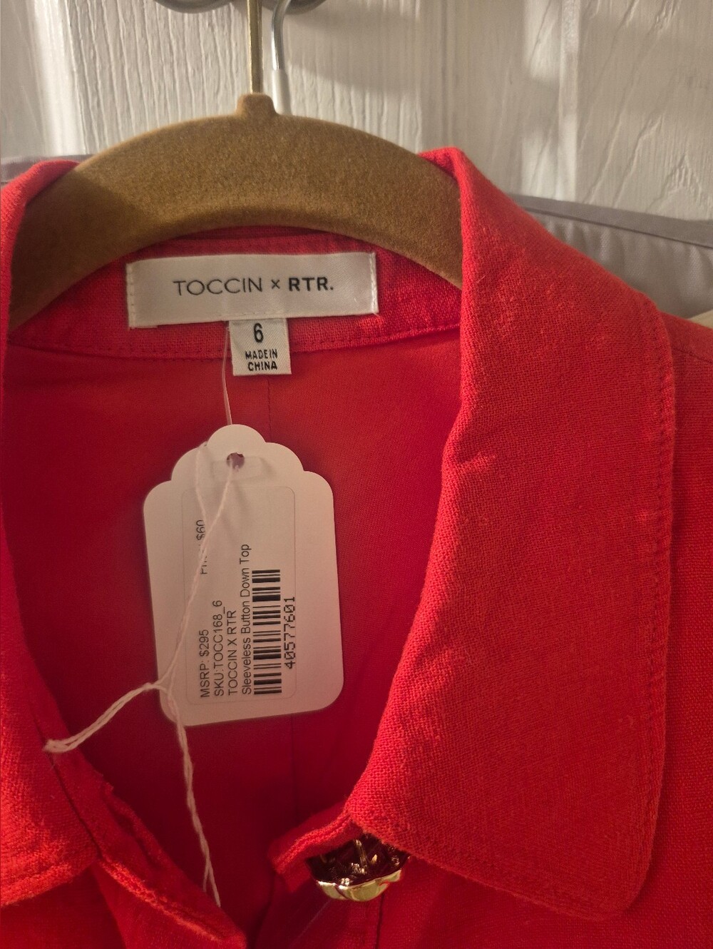 Toccin | Red Button-Front Collar Top - Picture 2 of 7